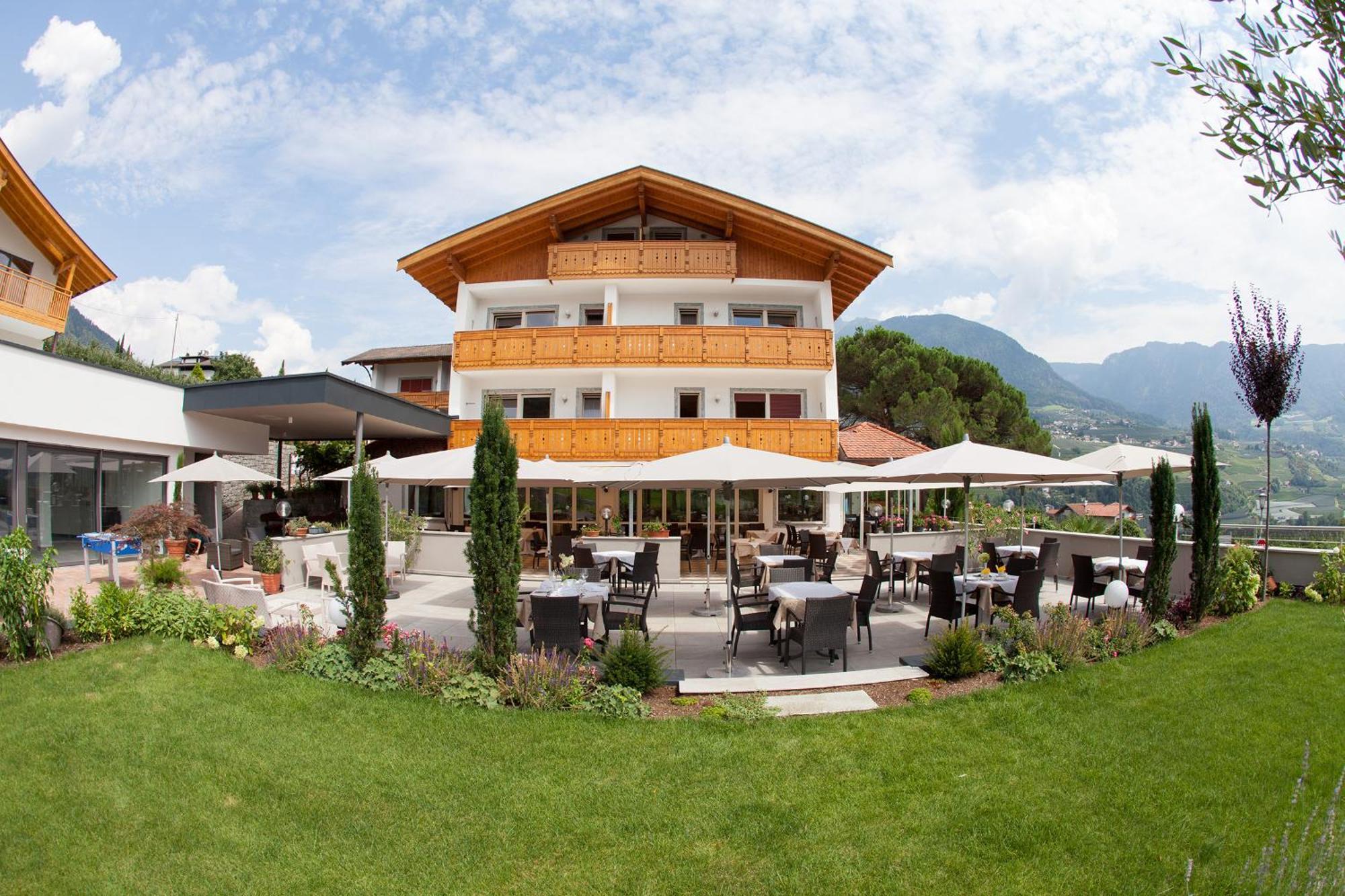 Hotel Eichenhof Tirolo Exterior foto